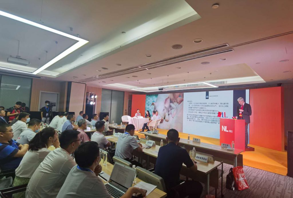 能源中立、无抗生素管理、动物福利，这是中国最先进理念的RTTC农场！