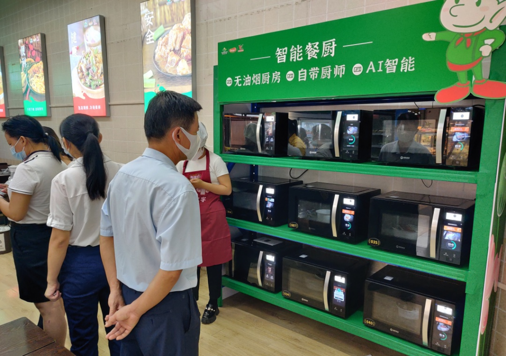 超市也能实现“鲜烹自由”！扬翔新食记正式入驻华隆超市