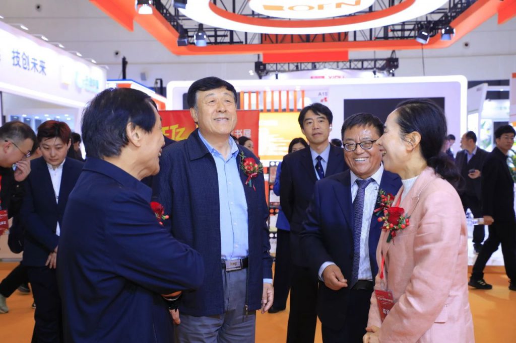 人气高涨！